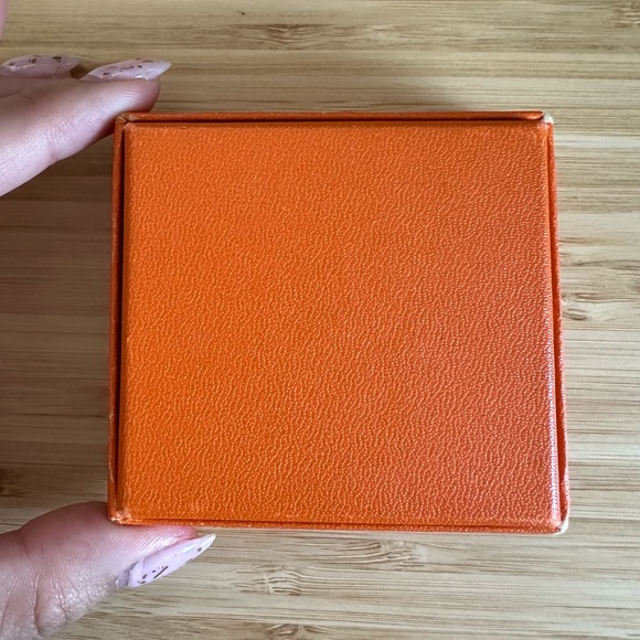 HERMES "Hapi 4": Black, Leather & Gold "H" Logo Wrap Bracelet - Picture 12 of 12